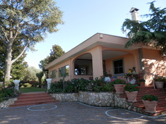 Casa &agrave; venda em MONTEROTONDO (RM)